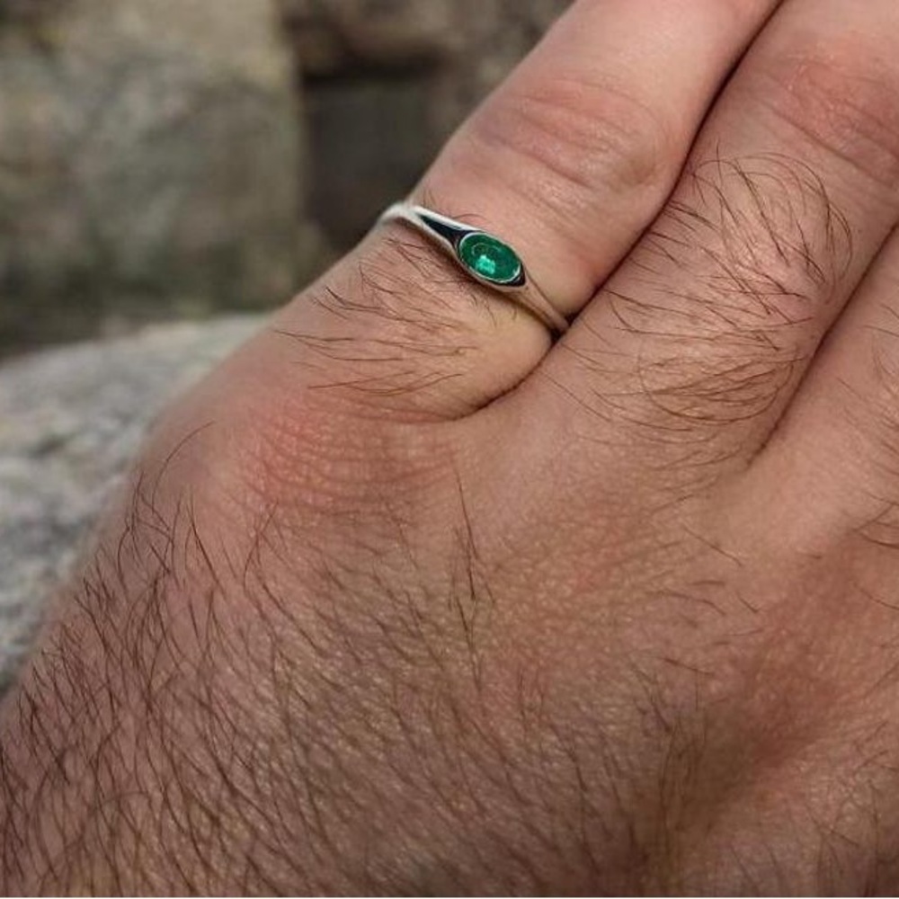 Sterling silver columbian emerald ring